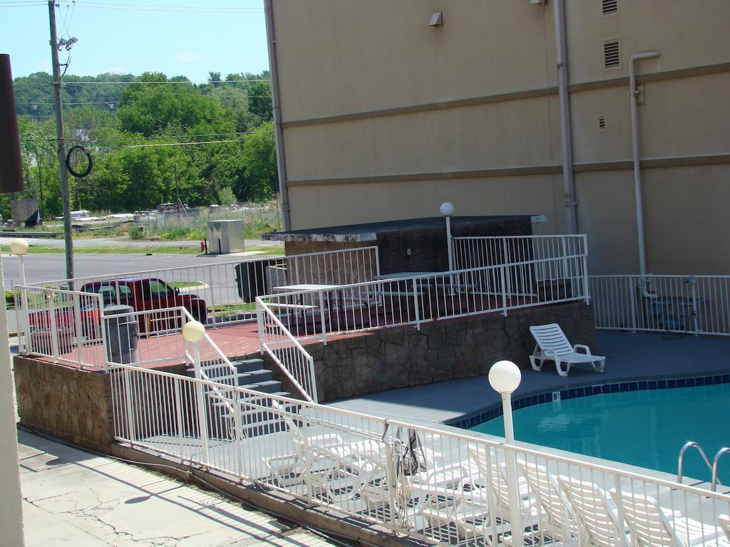 Holiday Terrace Inn - Pigeon Forge Bagian luar foto